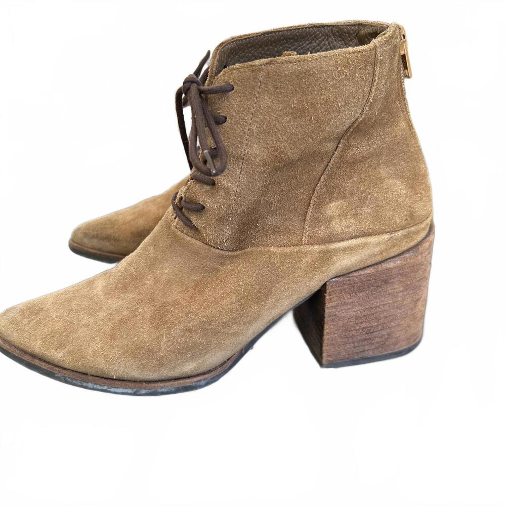 MATISSE Vixen Suede booties size 7.5 medium